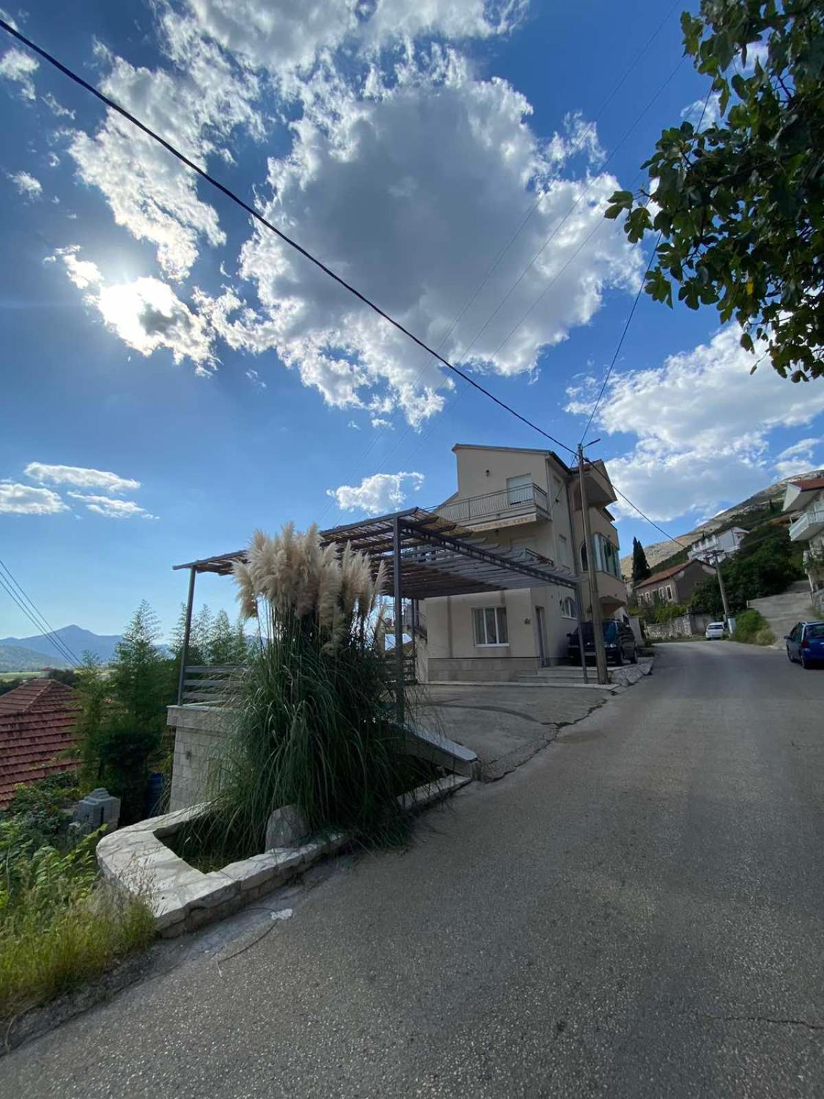 Sun City Apartments Trebinje Zewnętrze zdjęcie